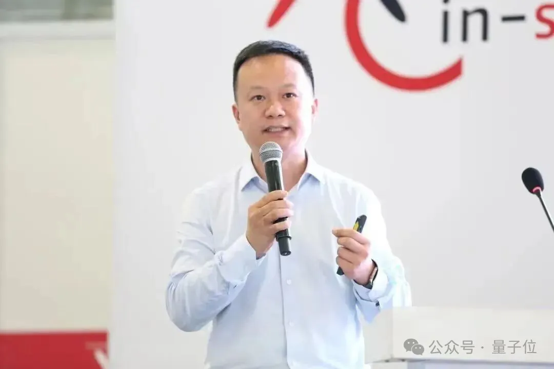 海淀AI，集体开弓：少年极客、中年创客与ICU归来者