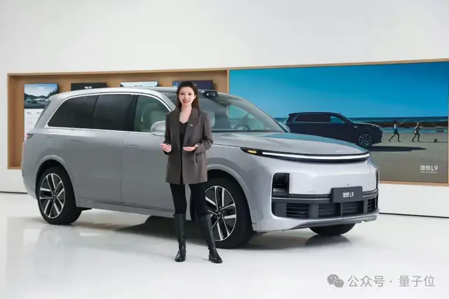 “最美PM”宋紫薇获红杉蚂蚁投资,创业方向略有调整,转向AI护肤