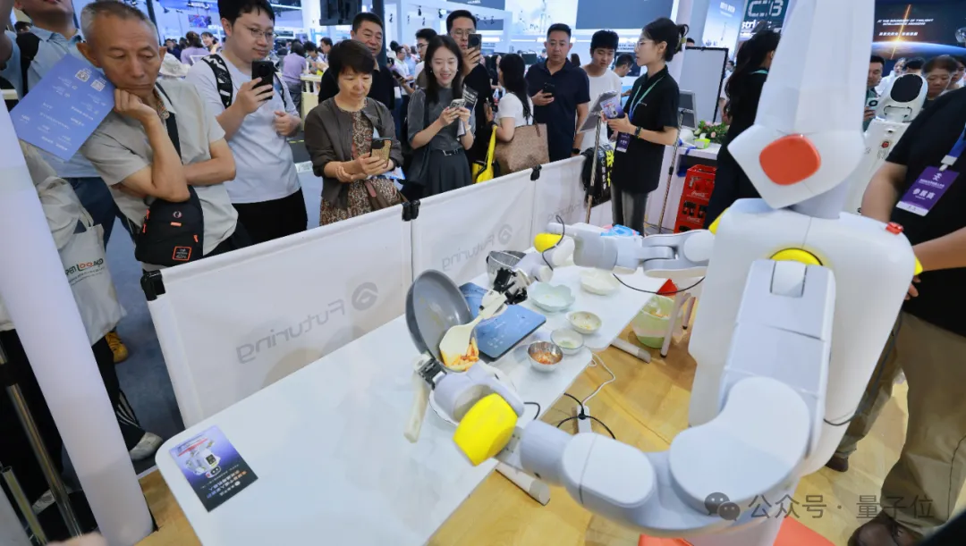 半年3轮10亿,他们都投了这家已经把机器人卖到500个家庭的公司